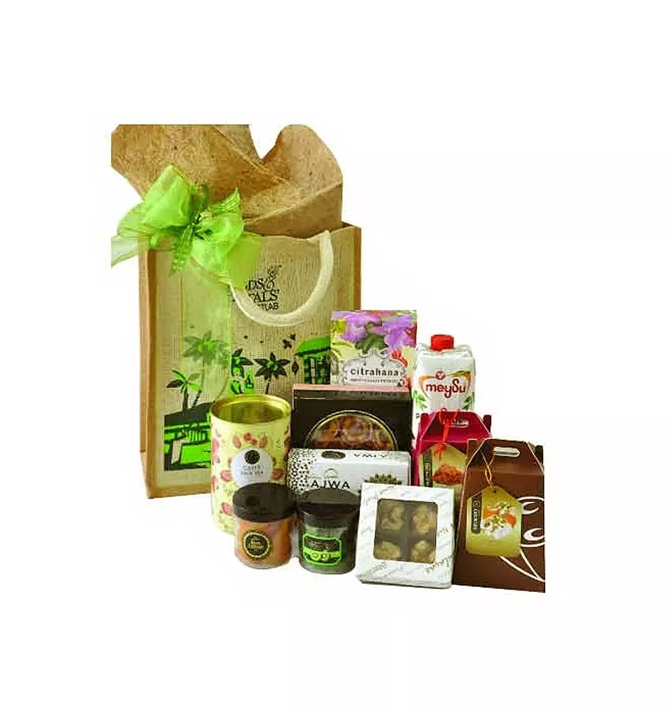 Exquisite Gourmet Delight Gift Hamper
