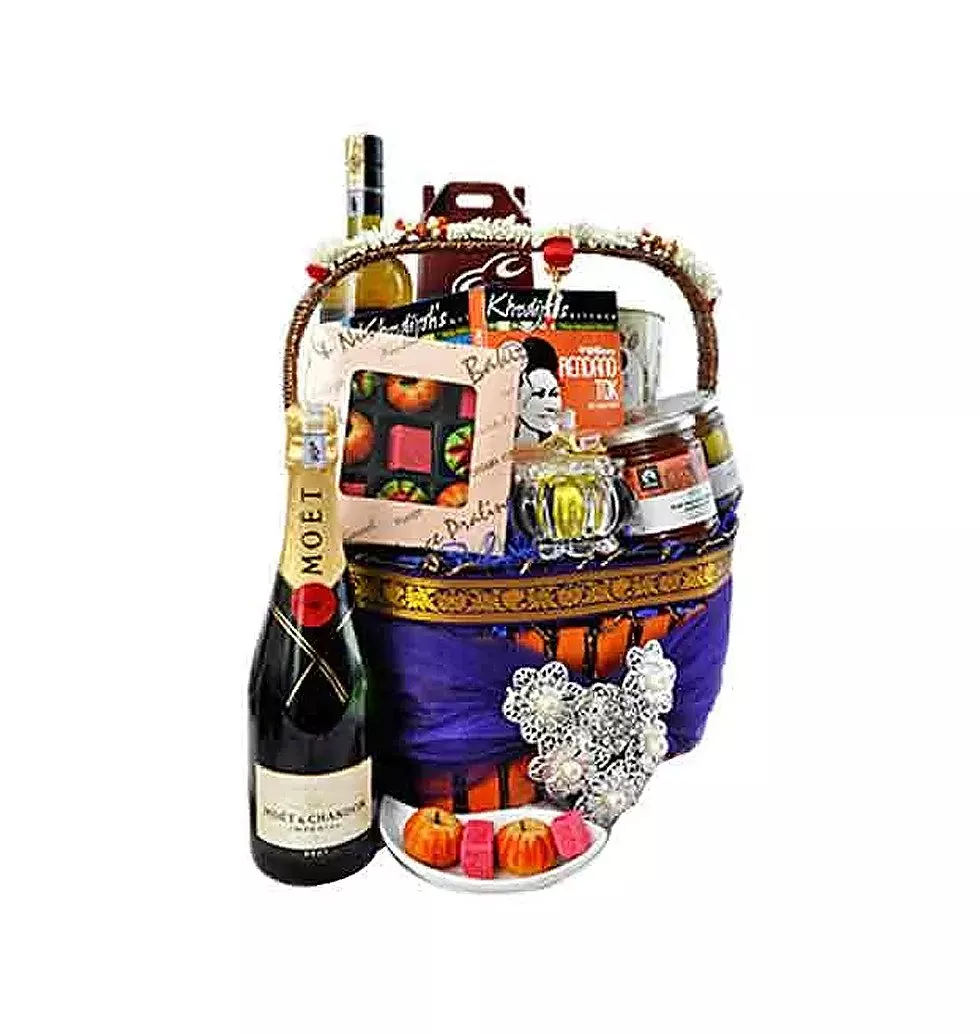 Smart Enchanting Goodness Diwali Gift Hamper