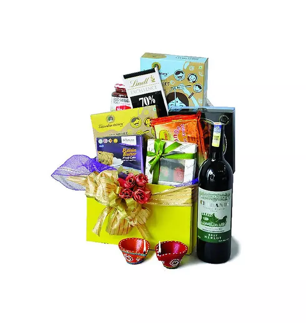 Fabulous Diwali Treat Hamper with Wine Duo